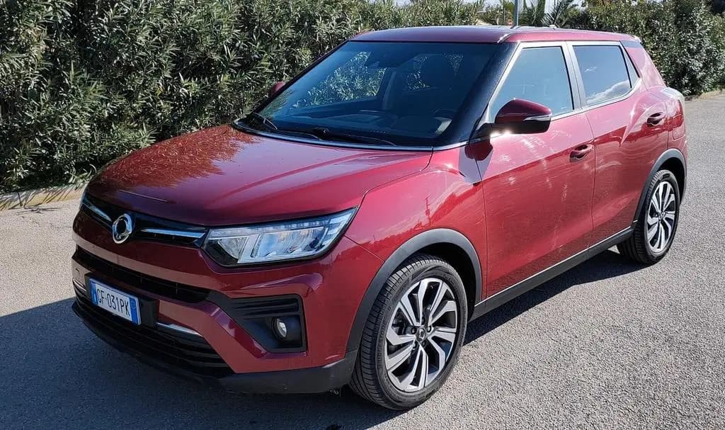 Main__Slider__Photo:Ssangyong Tivoli 1.6 diesel 2WD 08/2021-0