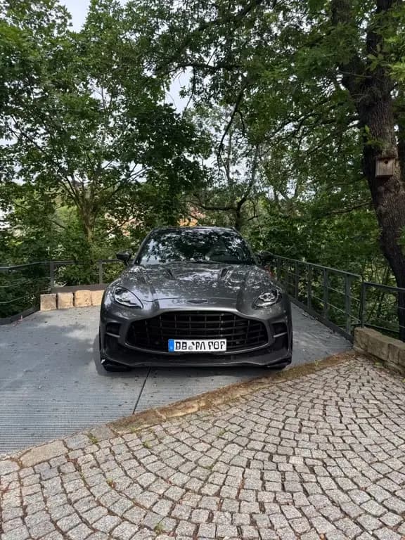 Main__Slider__Photo:Aston Martin DBX 707 | LP. 310.000 | B&O | Mwst. 09/2023-0