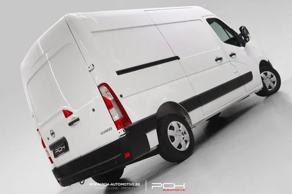 Main__Slider__Photo:Nissan NV400 3500 2.3 dCi 136hp - L2H2 - VAT 02/2021-1