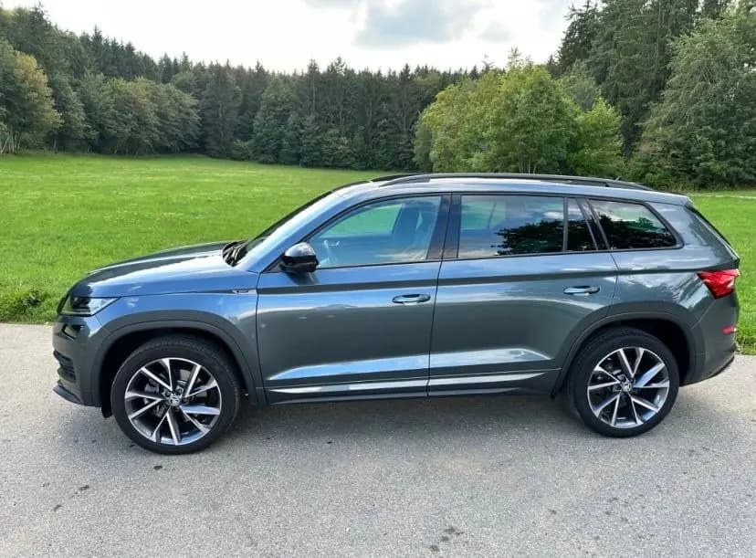 Main__Slider__Photo:Skoda Kodiaq SPORTLINE 2.0 TDI DSG 4x4 AHK PANO STHZG 11/2019-0