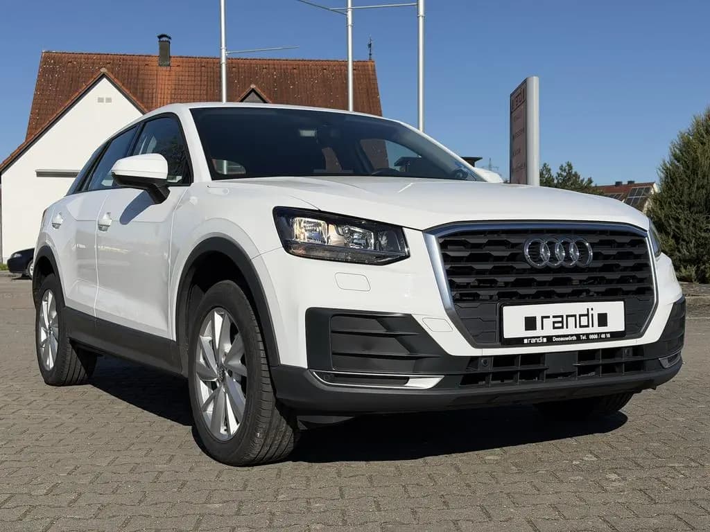 Main__Slider__Photo:Audi Q2 35 TFSI S-Tronic / Sitzheizung / AKH 04/2019-0