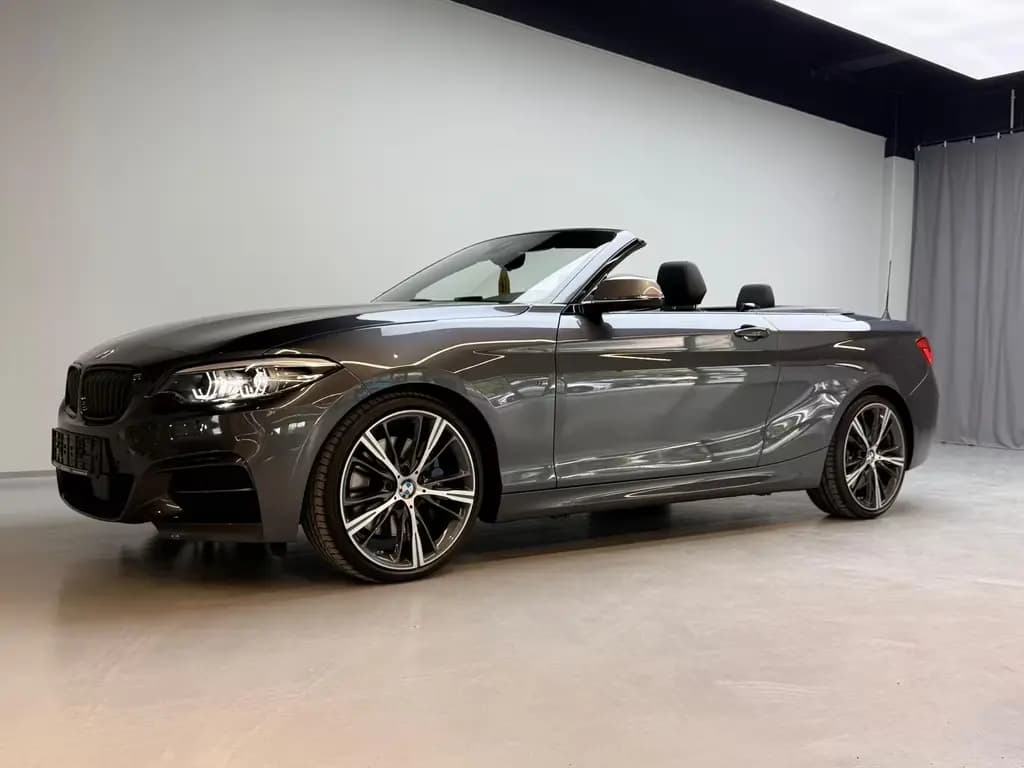 Main__Slider__Photo:BMW M240i Cabrio · Allrad · H&K · Leder ·gepflegt 01/2018-0