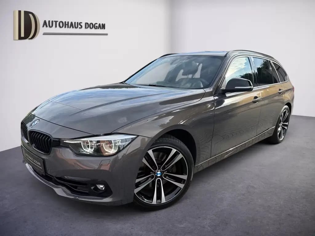Main__Slider__Photo:BMW 330 i xDrive SportLine*Shadow*M-Lenk*Pano*ACC*Led 05/2019-0