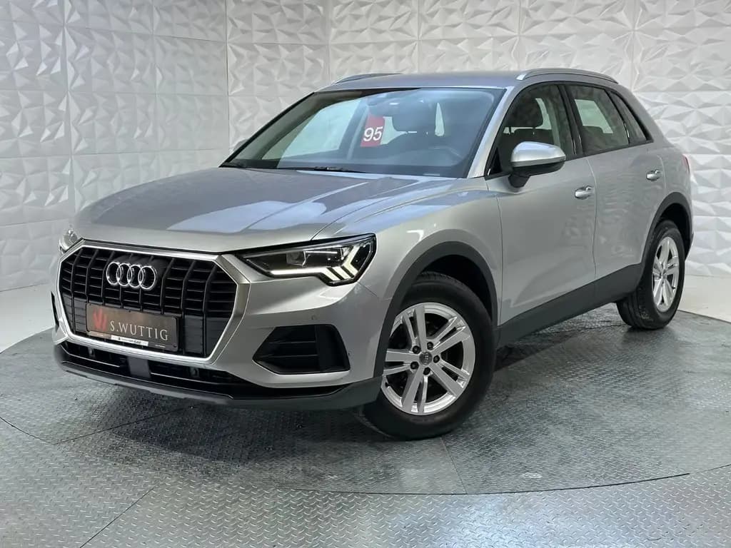 Main__Slider__Photo:Audi Q3 35 TDI S tronic+NAVI+VIRTUAL+LED+DAB+SOUND S. 08/2019-0