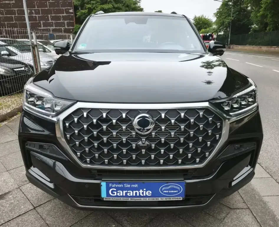 Main__Slider__Photo:Ssangyong REXTON 2.2 Diesel e-XDi 220 Sapphire 4WD AT 06/2022-1