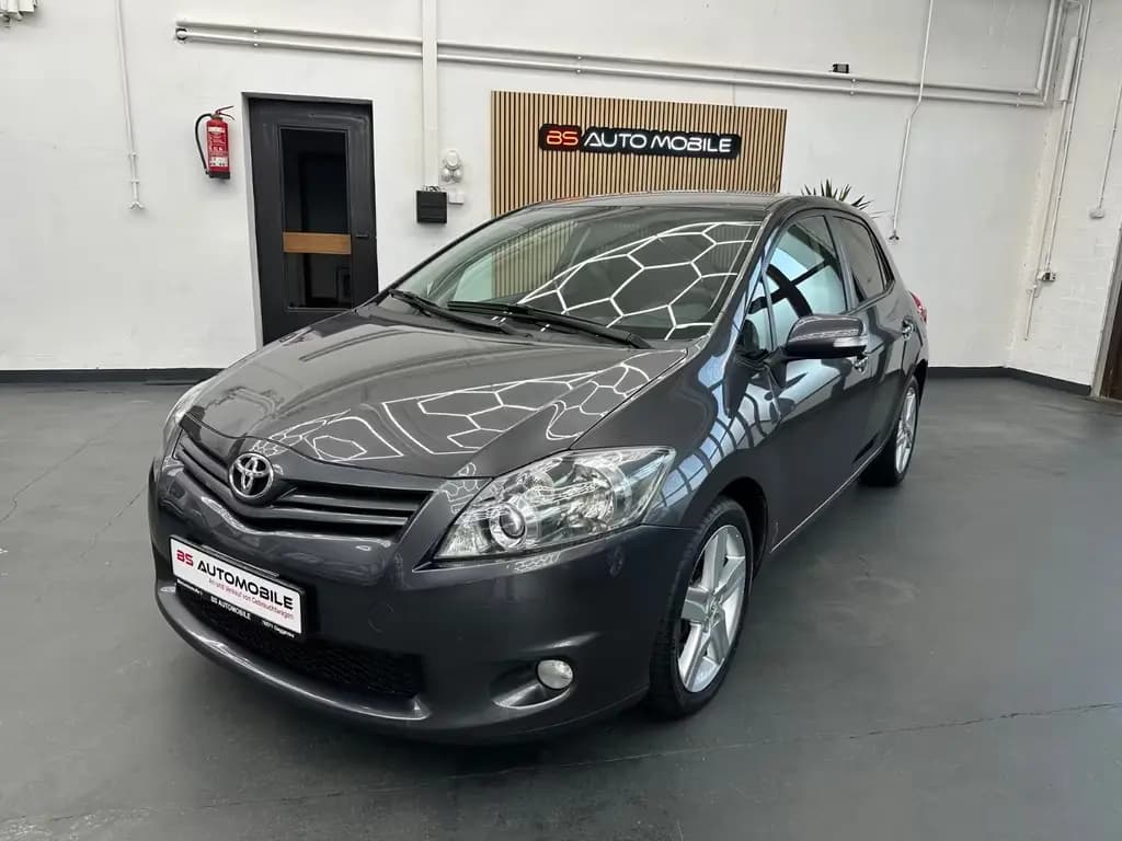 Main__Slider__Photo:Toyota Auris Club 1.6 16V **72tkm** HU/AU 07/2027 09/2010-0