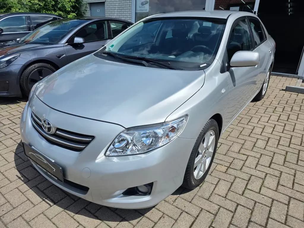 Main__Slider__Photo:Toyota Corolla 1.6 Luna 29TKM! TÜV 03/28! 01/2011-0