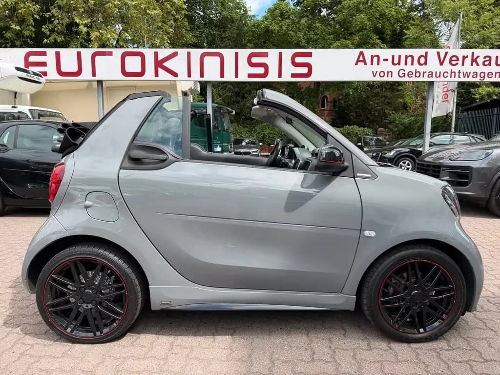 Main__Slider__Photo:Smart ForTwo Cabrio*BRABUS FINEST EDITION 1*JBL*KAM* 09/2017-0