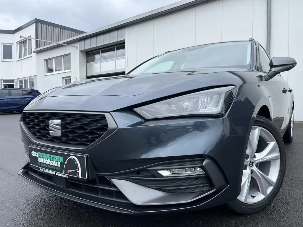 Main__Slider__Photo:Seat Leon SP 1.5 TSI DSG FR Navi LED PDC SHZ LR-HZG D 01/2022-0