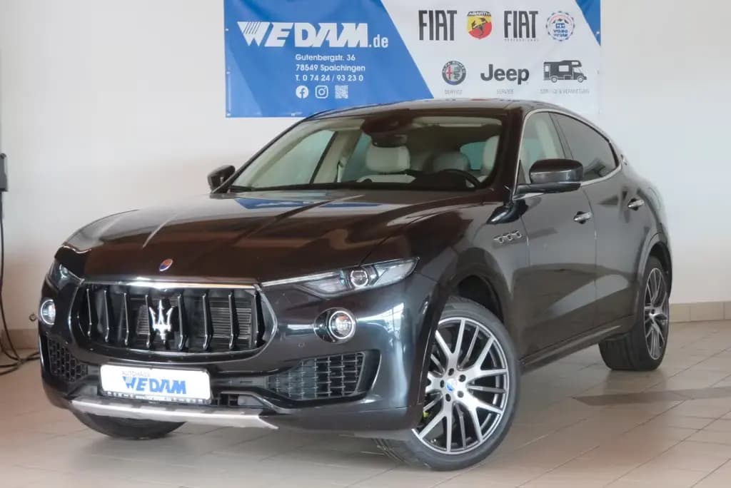 Main__Slider__Photo:Maserati Levante Diesel Q4 *Schiebedach* 11/2018-0