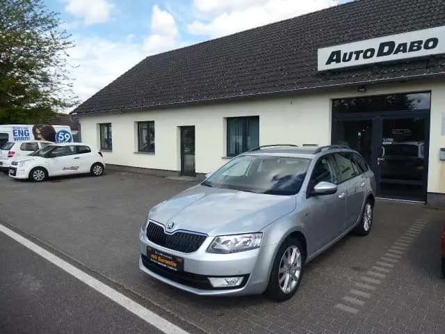 Main__Slider__Photo:Skoda Octavia Combi Joy 04/2016-0