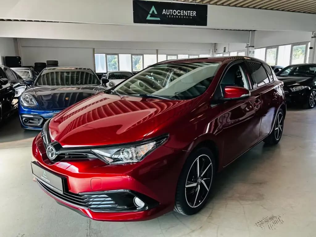 Main__Slider__Photo:Toyota Auris Team D *Kamera*Shz*Tempomat* 09/2018-0