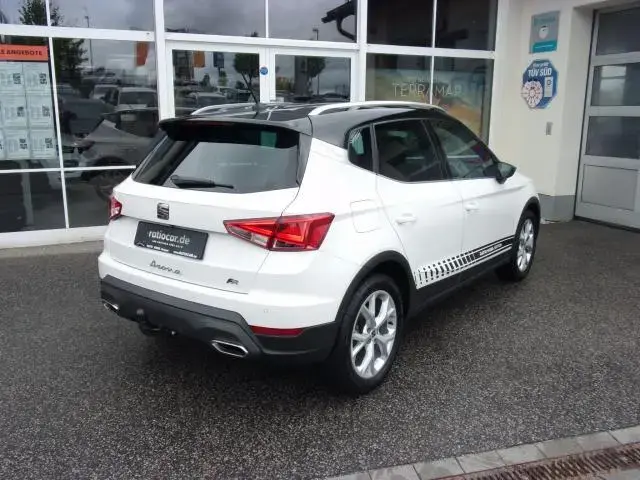 Main__Slider__Photo:Seat Arona FR 1.5 TSI DSG ALCANTARA NAVI AHZV EPH SHZ 08/2023-1