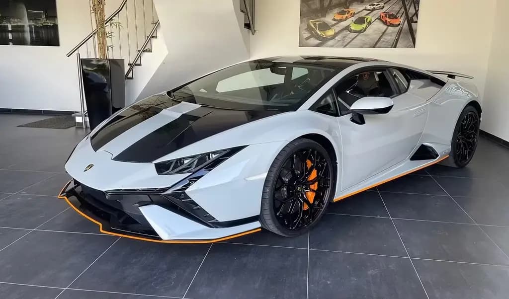 Main__Slider__Photo:Lamborghini Huracán TECNICA+LIFT+SENSO+CARBON+GARANTIE 09/27 07/2023-0