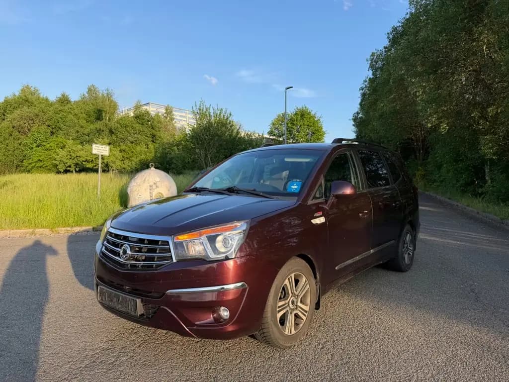 Main__Slider__Photo:Ssangyong Rodius Quartz 4WD 07/2015-0