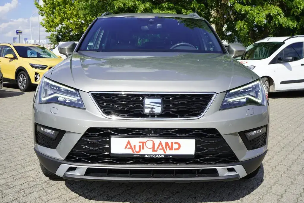 Main__Slider__Photo:Seat Ateca 1.5 Xcellence ACC LED AHK 360° Keyless-Go 01/2019-1