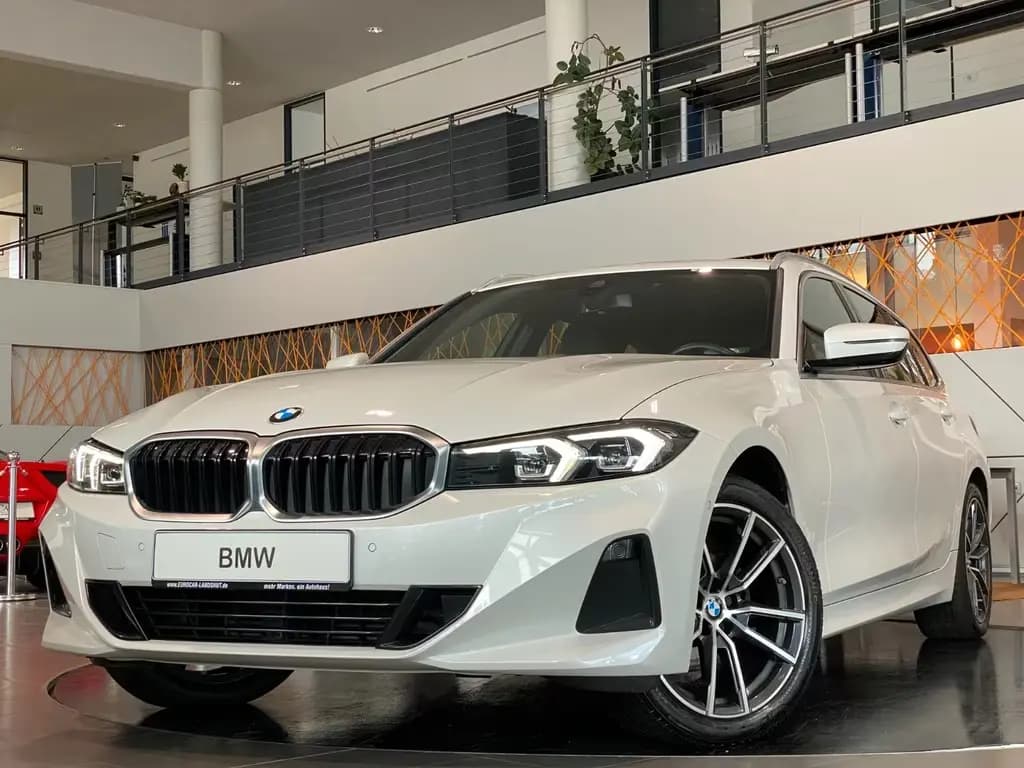 Main__Slider__Photo:BMW 318 i Touring Curved DrivingA Kamera LED AHK 09/2022-0