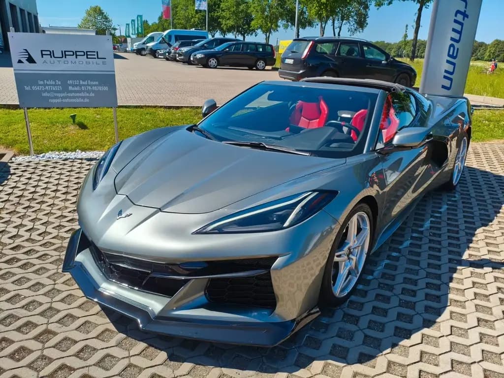 Main__Slider__Photo:Corvette C8 TARGA 6.2 V8 Z06 PAKET 1LT R-CAM BOSE 01/2023-0