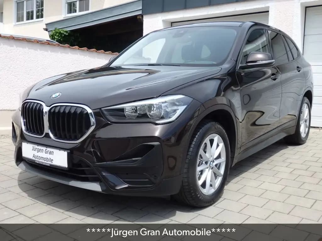 Main__Slider__Photo:BMW X1 xDrive18d abnAHK Navi Parkass Sitzhzg Komfzug 07/2021-0