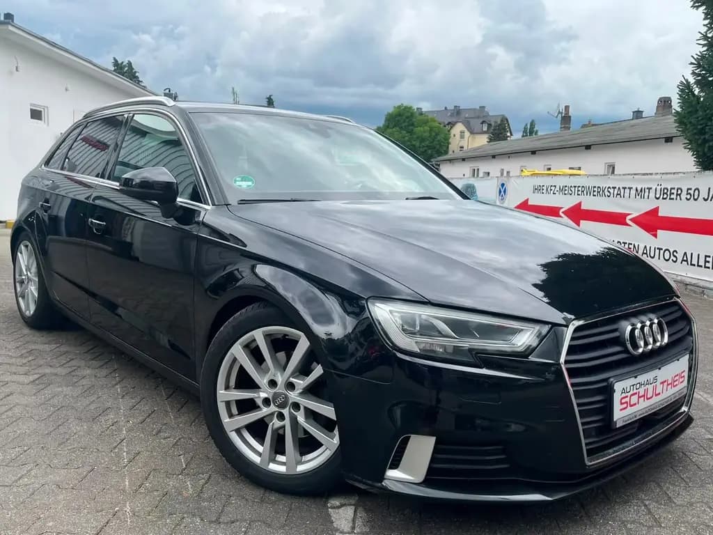 Main__Slider__Photo:Audi A3 Sportback Sport*V-COCKPIT*KEYLESS*ACC*SPUR* 03/2017-0