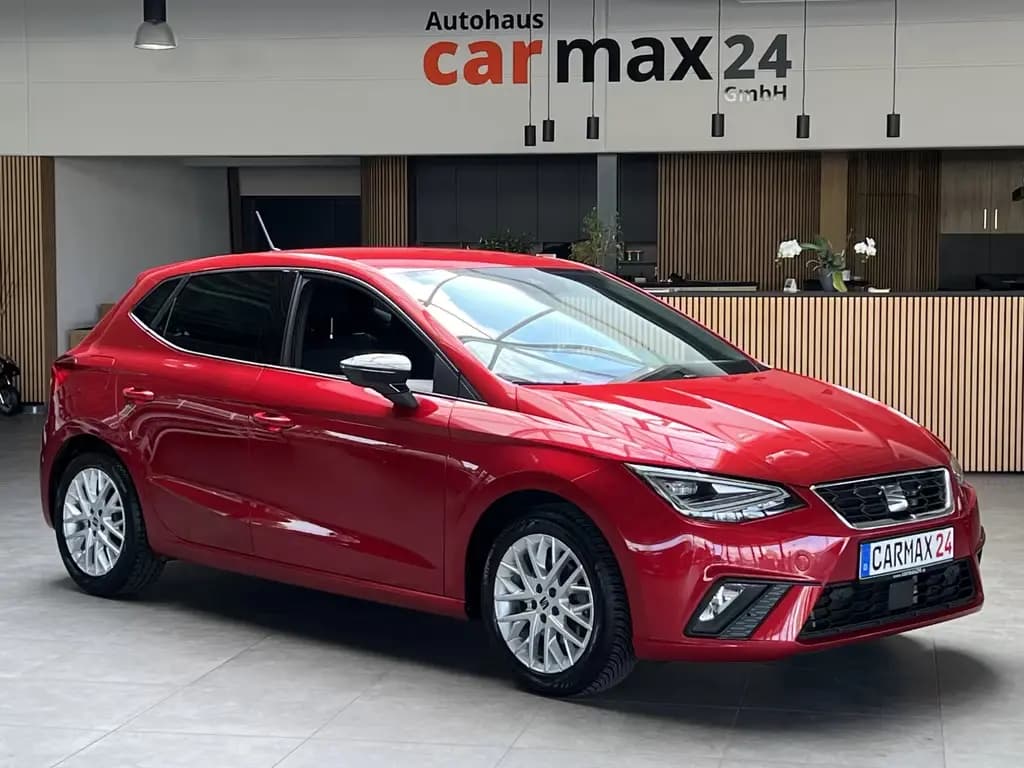 Main__Slider__Photo:Seat Ibiza FR DSG DAB Kamera Navi CarPlay Navi LED 03/2022-0