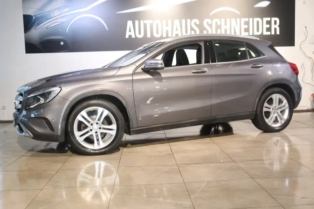 Main__Slider__Photo:Mercedes-Benz GLA 200 *Erst 70tkm*Automatik*Navi* 06/2014-0