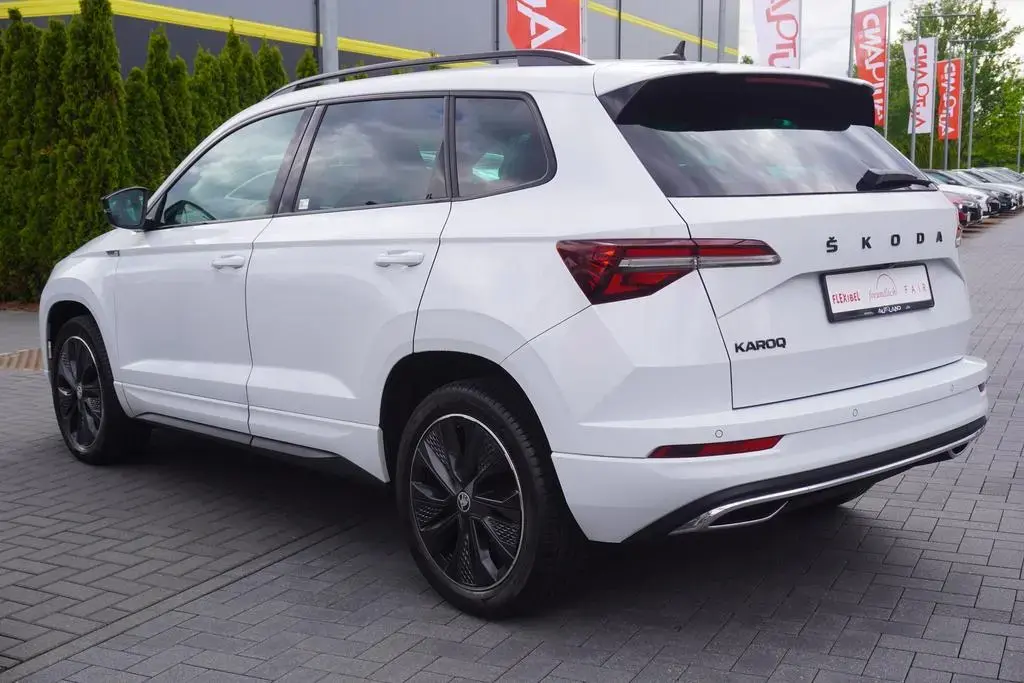Main__Slider__Photo:Skoda Karoq 1.5 TSI DSG Sportline LED DCC Standheizung 04/2022-1