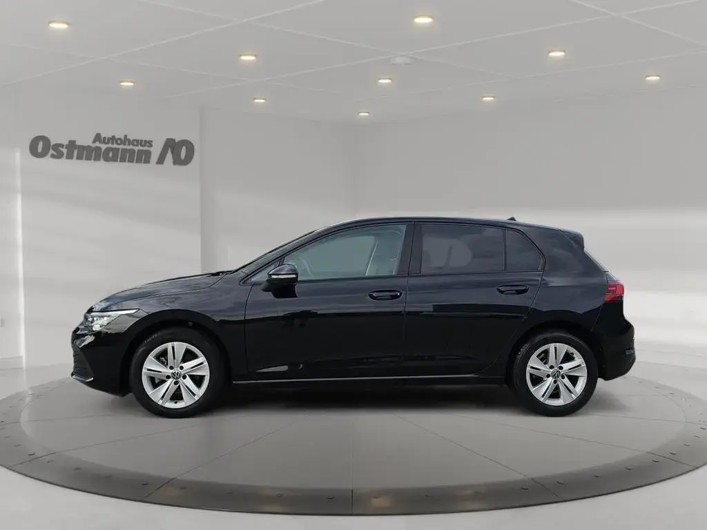 Main__Slider__Photo:Volkswagen Golf VIII 1.5 TSI Life Akustikglas DynLicht LED 02/2023-1