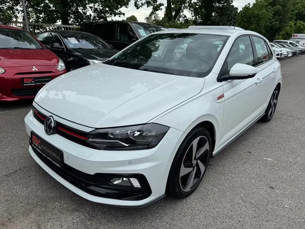 Main__Slider__Photo:Volkswagen Polo VI GTI Motor 2,0 Ltr. 147 Kw Aut Navi PDC 03/2020-0