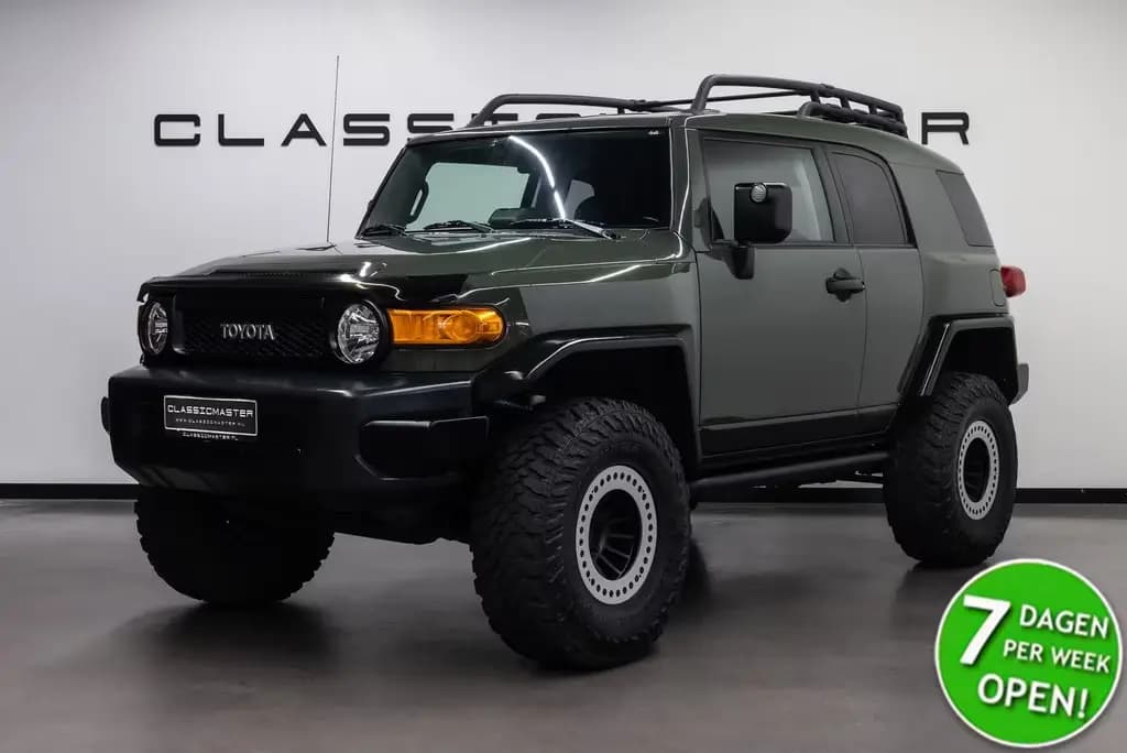 Main__Slider__Photo:Toyota FJ Cruiser VVT-i V6 Btw auto, Fiscale waarde € 8 02/2012-0