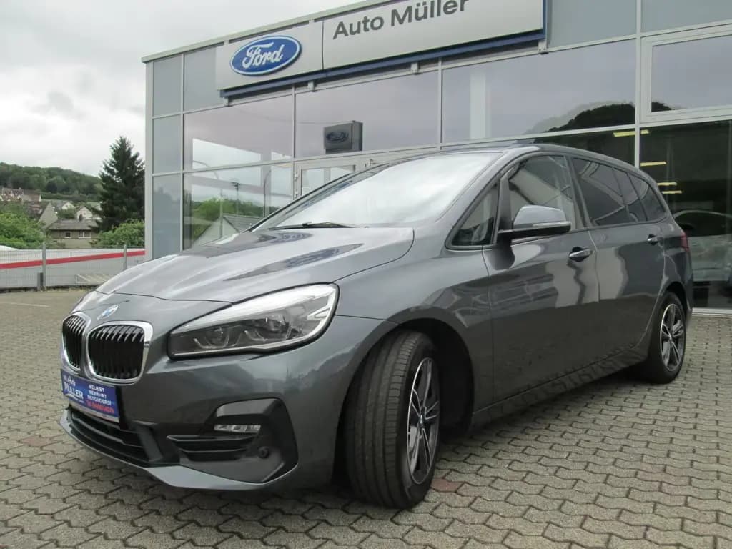 Main__Slider__Photo:BMW 220 2 Gran Tourer 220 d xDrive Sport Line AHK 07/2019-0