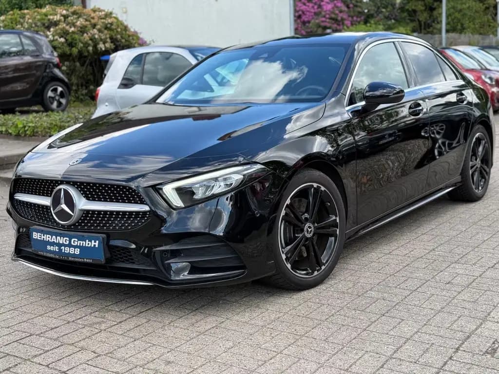 Main__Slider__Photo:Mercedes-Benz A 220 A220 4MATIC AMG LINE*AMBIENTE*LED*SOUNDSYSTEM 08/2019-0
