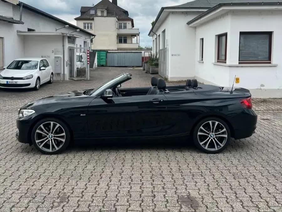 Main__Slider__Photo:BMW 230 i*Cabrio 230 i Sport Line*BMW SCHECKHEFT*TOP* 07/2017-0