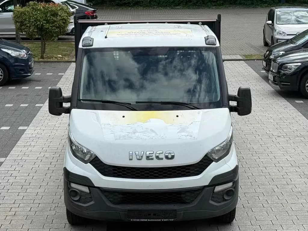 Main__Slider__Photo:Iveco Other An~DOPPELKABINE~PRITSCHE~1.H~TUV~7-SITZE 03/2015-0