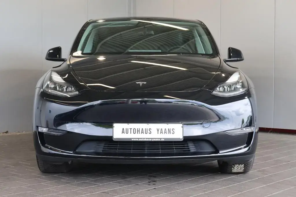 Main__Slider__Photo:Tesla Model Y Long Range Dual AWD AUTOPILOT 3+PANO 12/2022-1