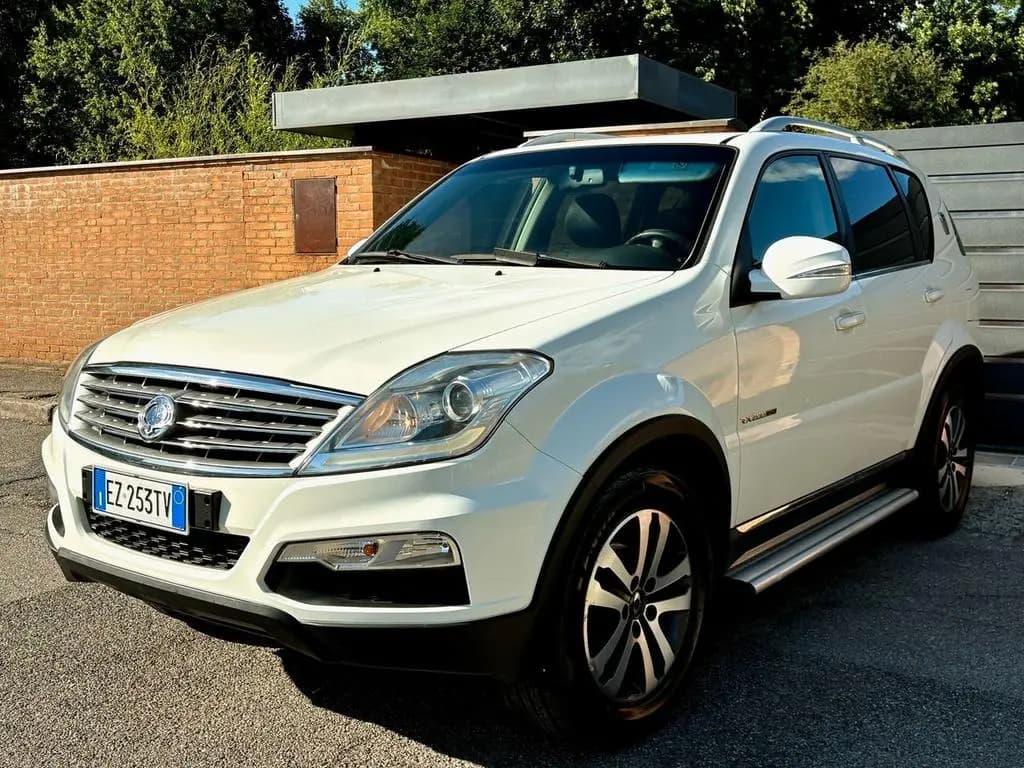 Main__Slider__Photo:Ssangyong REXTON SSANGYONG REXTON 2.0D aut. 4x4 -7POSTI-2015 10/2015-0