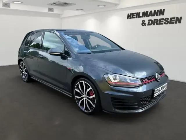 Main__Slider__Photo:Volkswagen Golf VII GTI Performance/Navi/Sitzheizung/Climat 11/2016-1