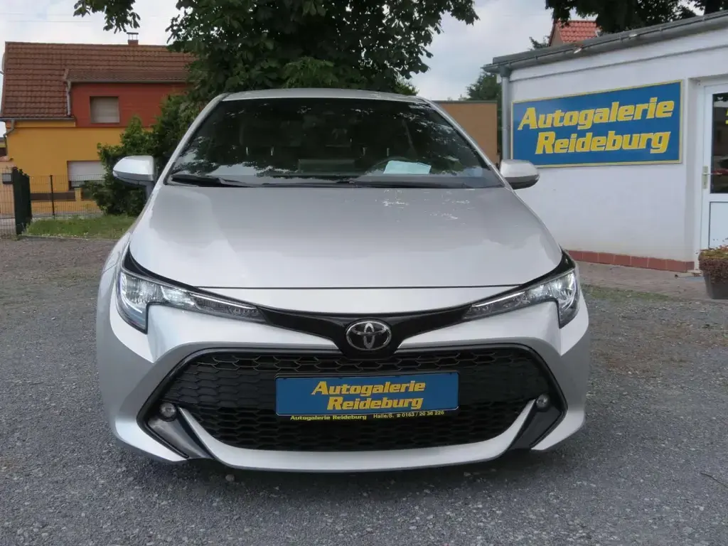 Main__Slider__Photo:Toyota Corolla Comfort 2.Hd. VOLL-LED   PDC   Allwetter 07/2019-1
