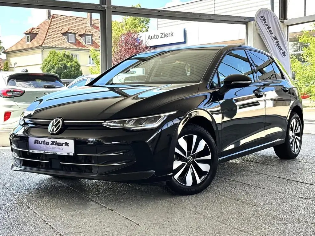 Main__Slider__Photo:Volkswagen Golf VIII 1.5 eTSI DSG Life ACC LED PDC SHZ 03/2025-1