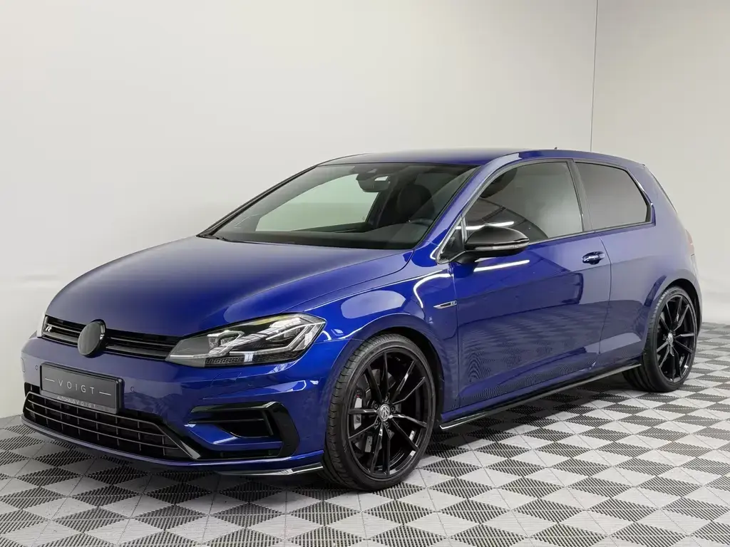 Main__Slider__Photo:Volkswagen Golf R|4Motion|Active-Info|Akra|DYNAUDIO|DCC| 02/2019-1