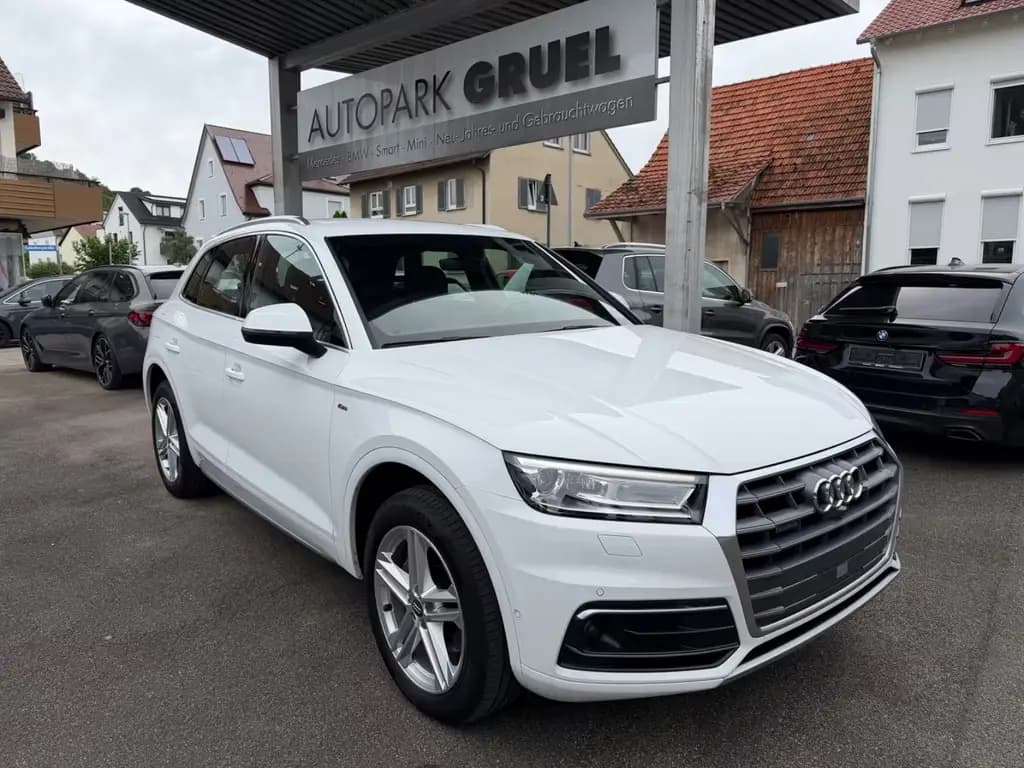Main__Slider__Photo:Audi Q5 40 TDI S Line 4M ACC AHK STHZ Massage Sitze 06/2019-0