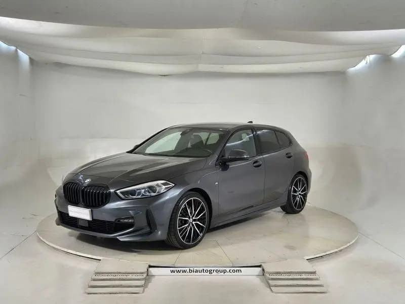 Main__Slider__Photo:BMW 118 Serie 1 F40 Diesel 118d Msport auto 11/2021-0