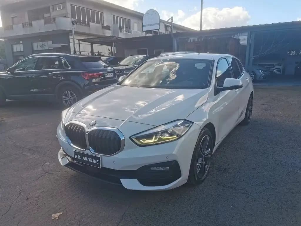 Main__Slider__Photo:BMW 118 d 5p Sport cv 150 Automatic 2021 KM 84.80 04/2021-0