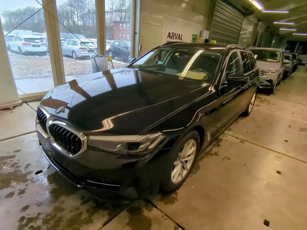 Main__Slider__Photo:BMW 520 d Touring | Kam | LED | Navi | App 10/2020-0