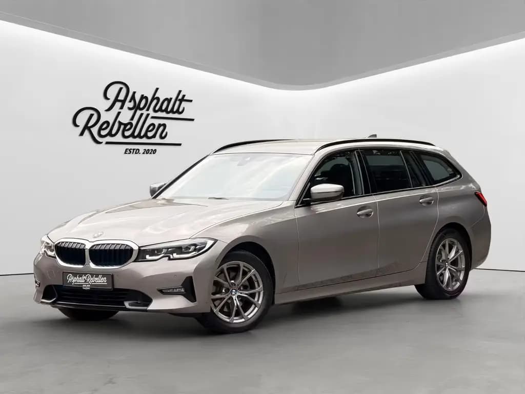 Main__Slider__Photo:BMW 320 d Touring SportLine/top gepflegt/Ambiente/LED 08/2020-0