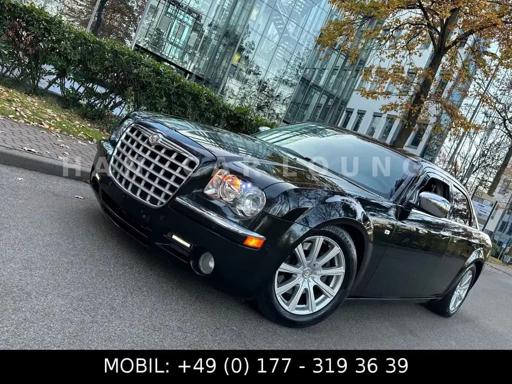 Main__Slider__Photo:Chrysler 300C 3.0 CRD*LEDER*XENON*NAVI* 08/2010-0