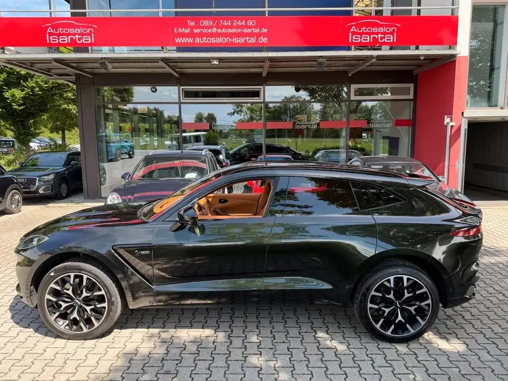Main__Slider__Photo:Aston Martin DBX - 1.dt. Hd - Neuzustand - 20tkm 10/2020-0