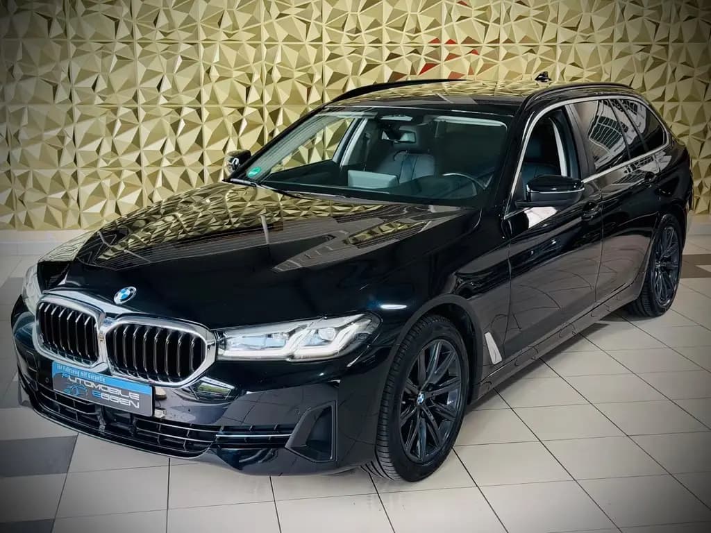 Main__Slider__Photo:BMW 520 d xDrive Touring|2.HAND|AUTOMATIK|NAVI|LEDER 11/2021-0