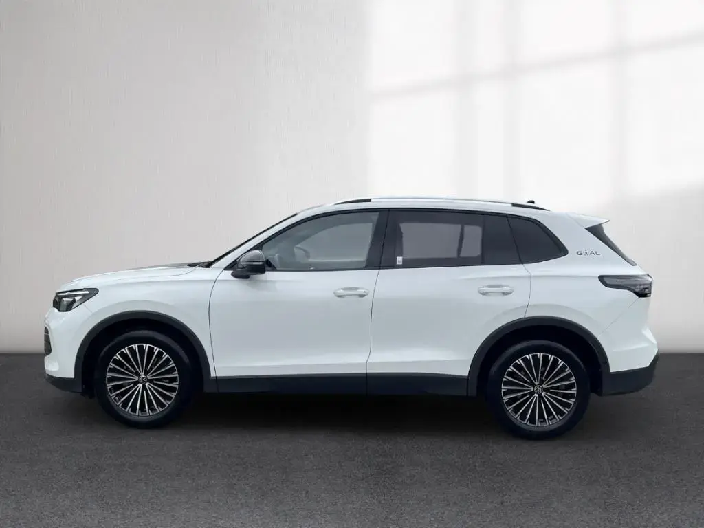Main__Slider__Photo:Volkswagen Tiguan 1.5 eTSI DSG Goal IQ.Light AHK SHZ PDC Kl 05/2025-1