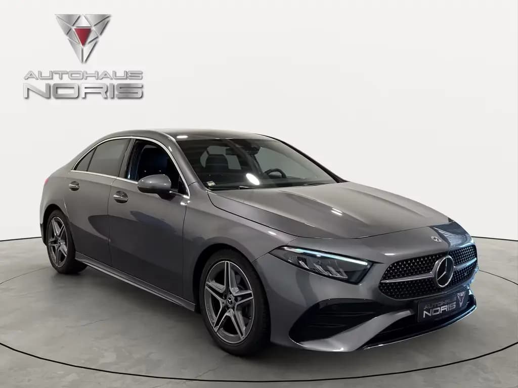 Main__Slider__Photo:Mercedes-Benz A 200 AMG-LINE LIMO *NAVI*LED*AMBIENTE*CARPLAY* 04/2023-0